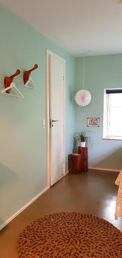 Hos Molsgaarden Bed and Breakfast Knebel Eksteriør billede