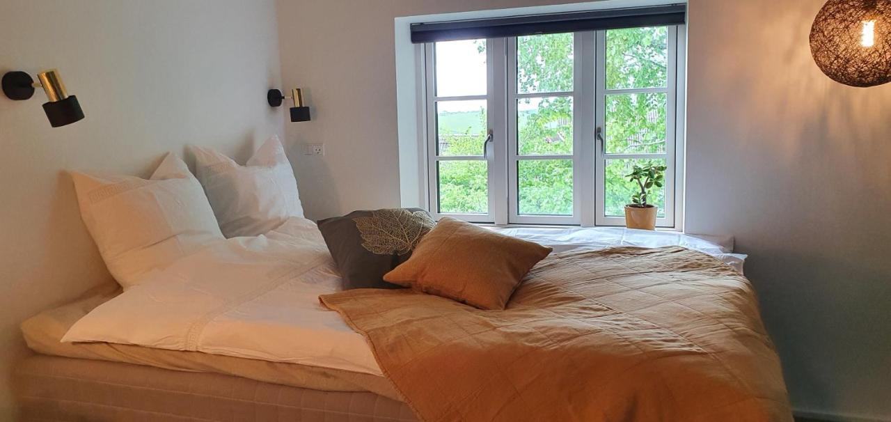 Hos Molsgaarden Bed and Breakfast Knebel Eksteriør billede